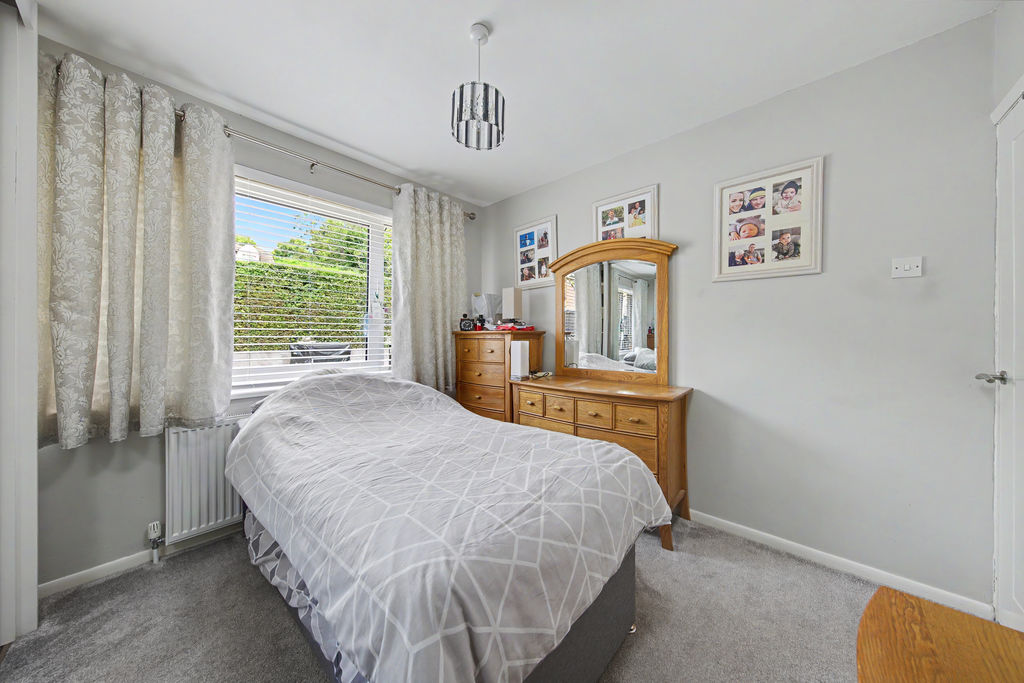 Thornbridge Crescent